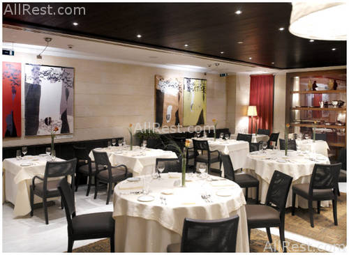 Eridanus Hotel 45